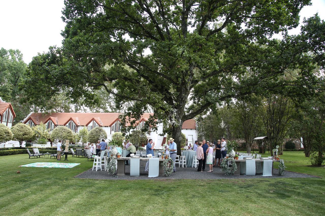 River Meadow Manor Центурион Экстерьер фото