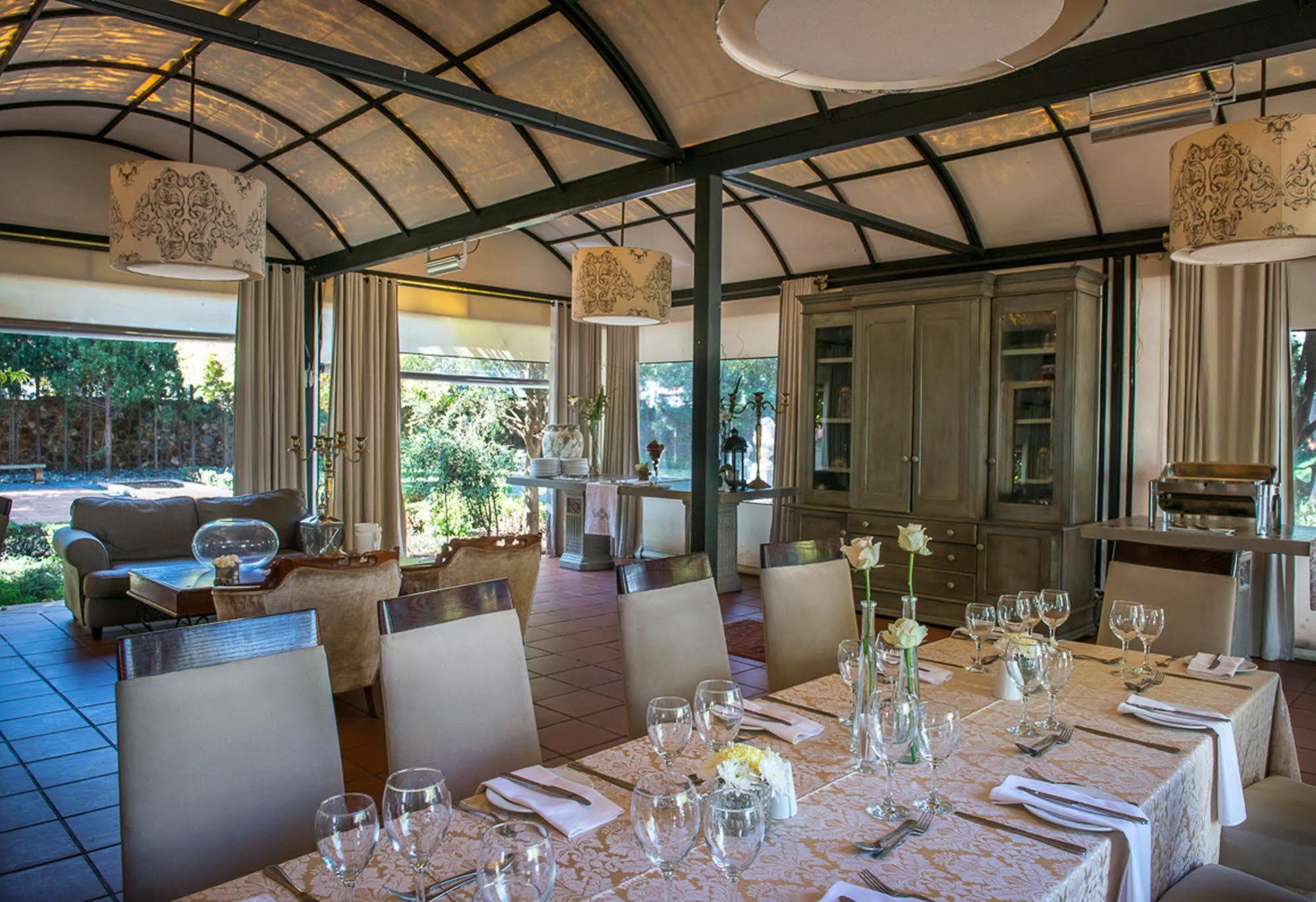 River Meadow Manor Центурион Экстерьер фото